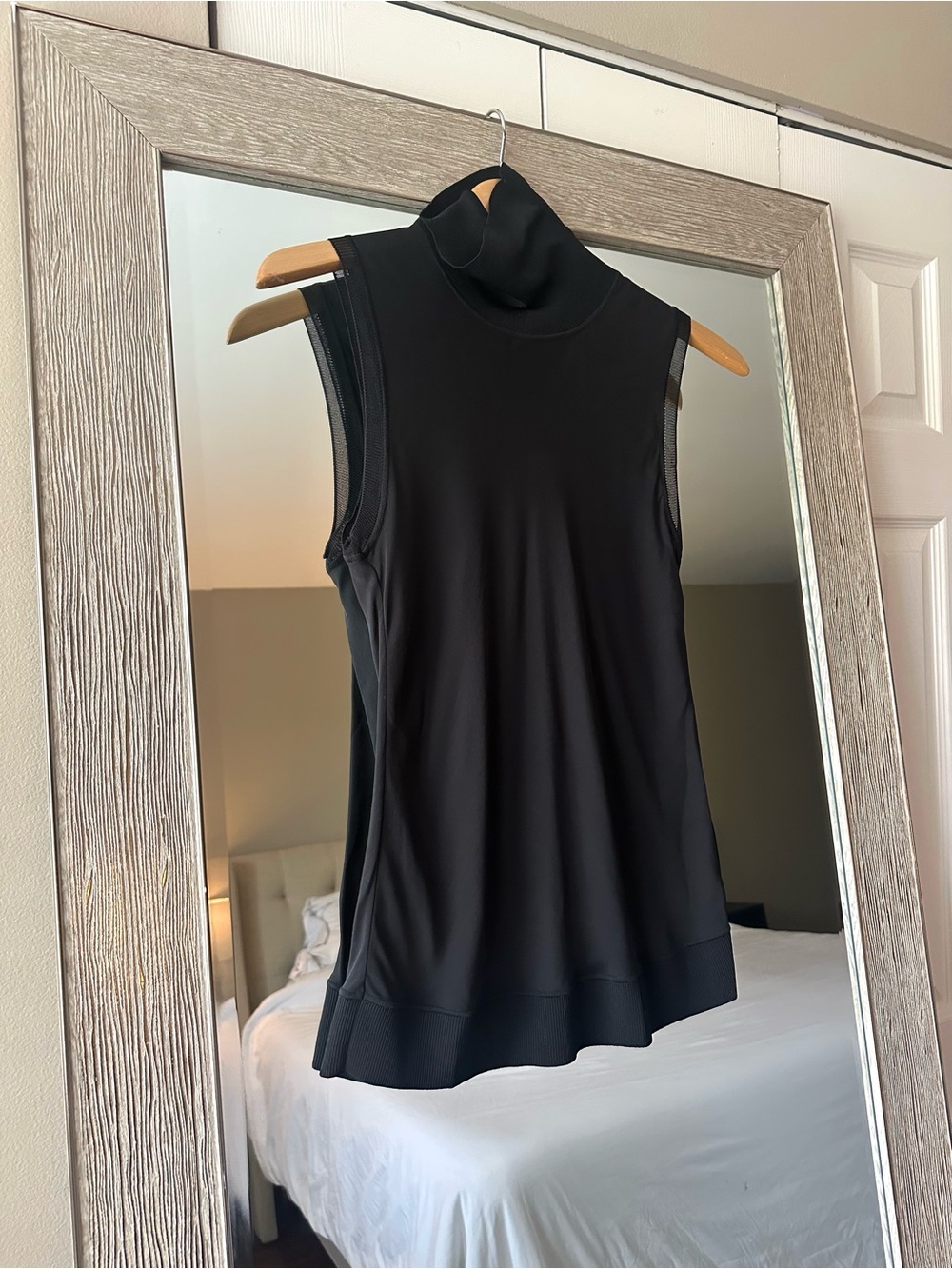 Theory Black Silk Turtleneck Sleeveless Pullover Tank Top NWT Size Small